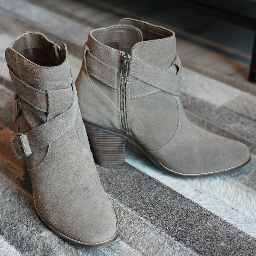 Dolce Vita Angle Boots